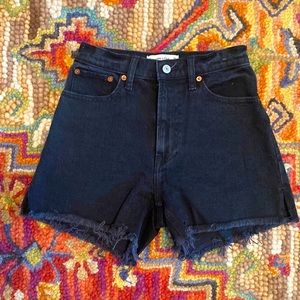 WORN ONCE Abercrombie Denim Mom Shorts